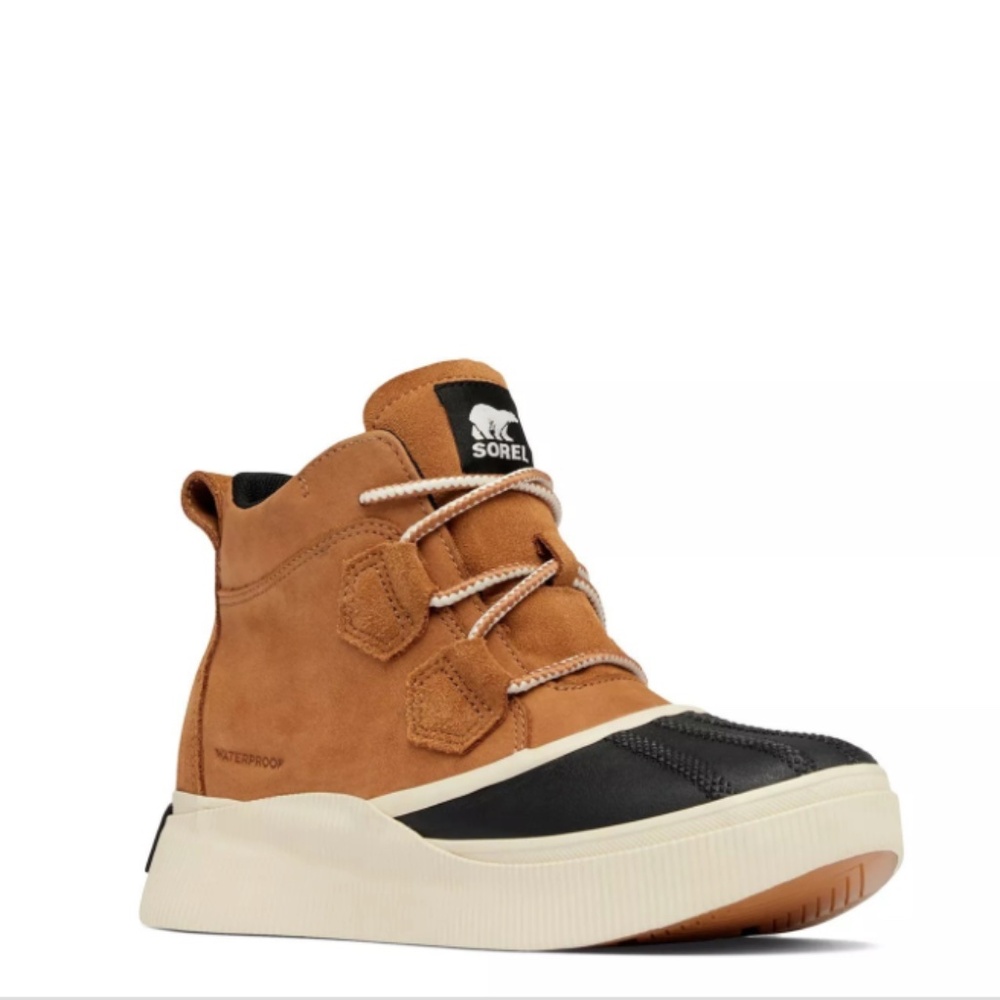 Sorel Tan and Black Winter Boots
